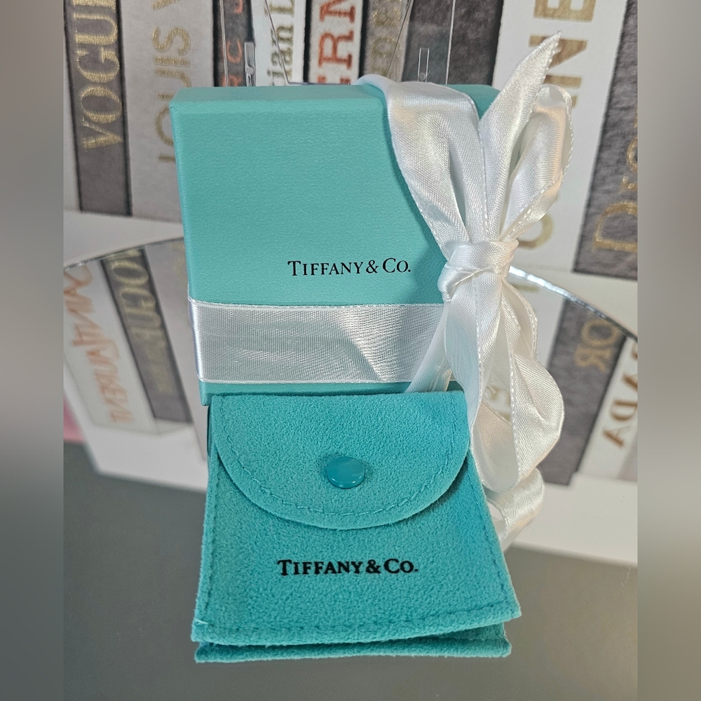 🏃‍♀️Tiffany & Co. x Nike “Run Like A Girl” Sterling Silver 925 Necklace ✨️ - Picture 16 of 16